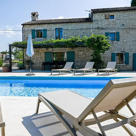 Villa Stone *
