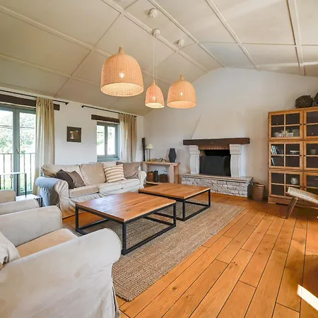 Villa Stone *